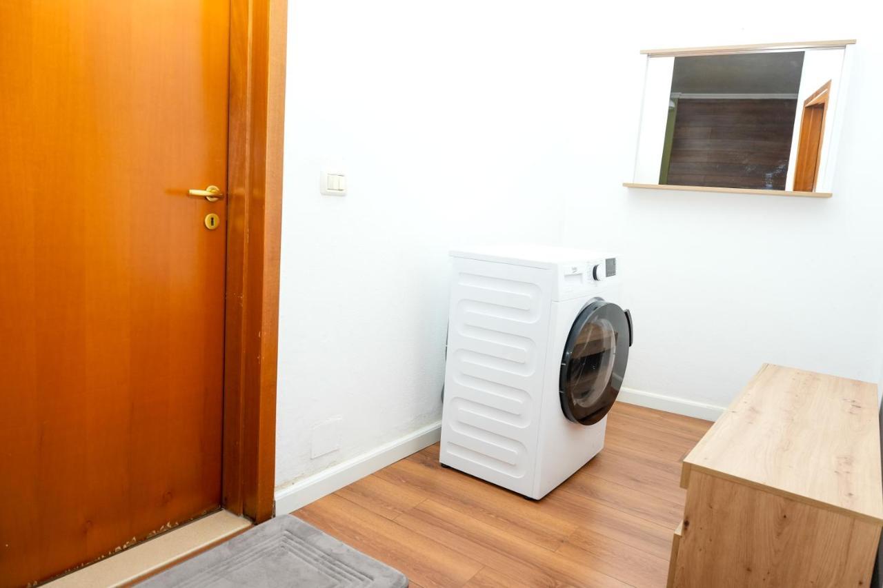 Cozy Apartment In The Heart Of Tirana ! Bagian luar foto